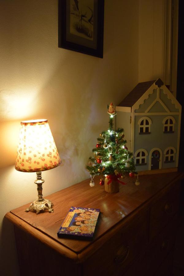 Cedra Cottage - Vintage Country Hideaway แอ็กซ์มินสเตอร์ ภายนอก รูปภาพ
