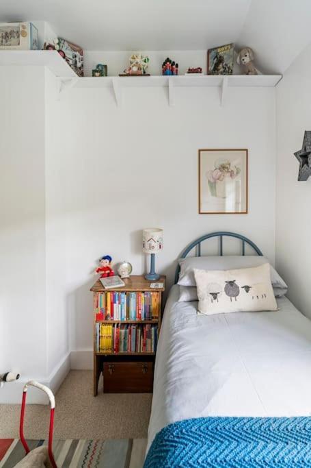 Cedra Cottage - Vintage Country Hideaway แอ็กซ์มินสเตอร์ ภายนอก รูปภาพ