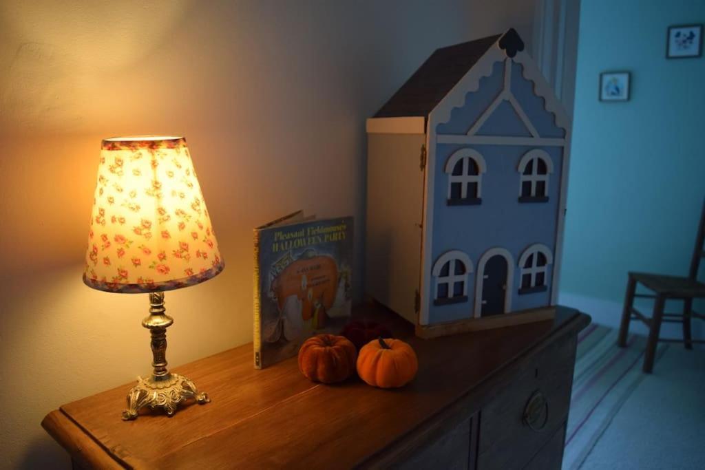 Cedra Cottage - Vintage Country Hideaway แอ็กซ์มินสเตอร์ ภายนอก รูปภาพ