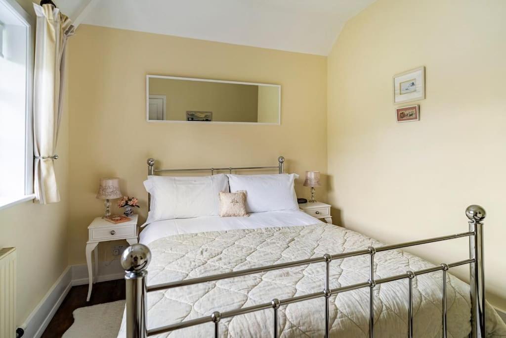 Cedra Cottage - Vintage Country Hideaway แอ็กซ์มินสเตอร์ ภายนอก รูปภาพ