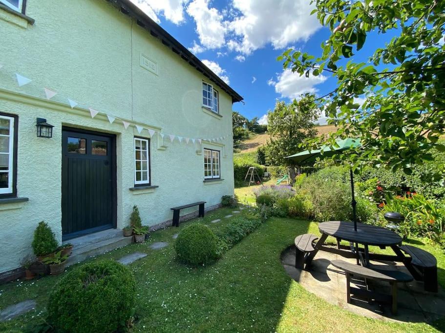 Cedra Cottage - Vintage Country Hideaway แอ็กซ์มินสเตอร์ ภายนอก รูปภาพ