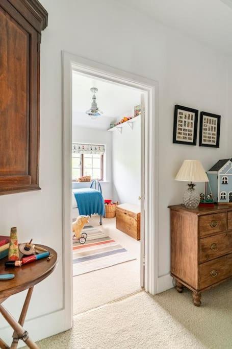 Cedra Cottage - Vintage Country Hideaway แอ็กซ์มินสเตอร์ ภายนอก รูปภาพ