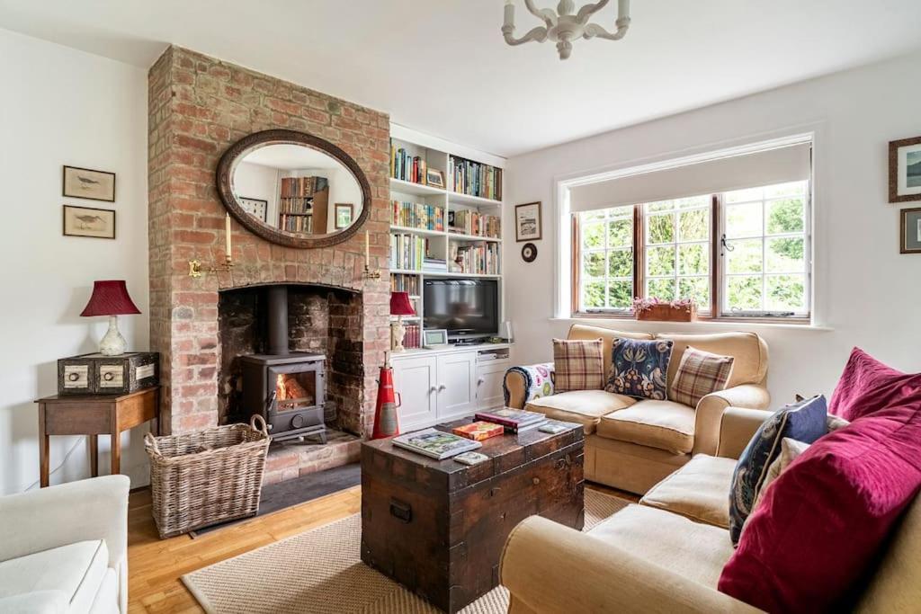 Cedra Cottage - Vintage Country Hideaway แอ็กซ์มินสเตอร์ ภายนอก รูปภาพ